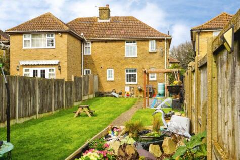 Milner Crescent, Aylesham, Canterbury
