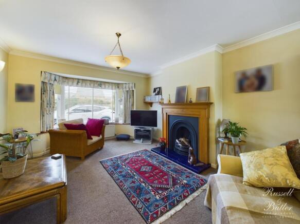 CAM02127G0-PR0266-STILL003