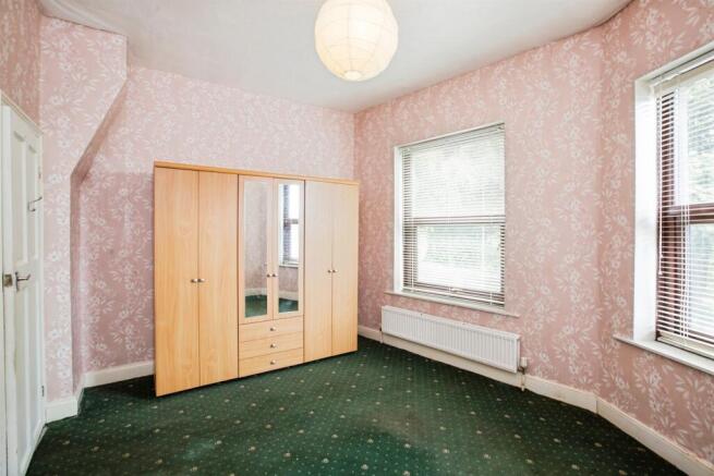 2 bed Terraced for sale Image 5