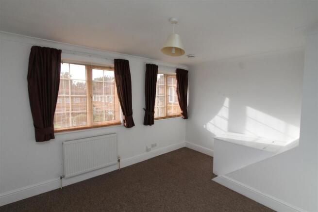 Master Bedroom.JPG