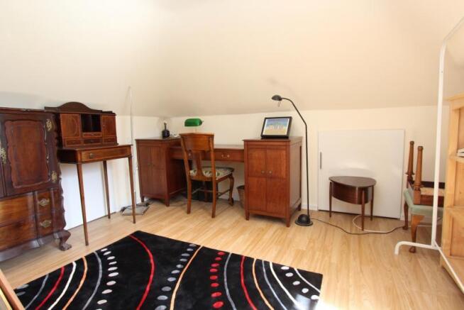 Bedroom 5/study area