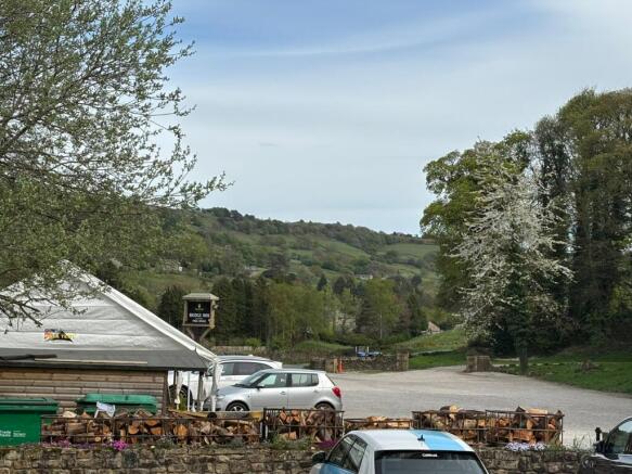 3 bed Flat to rent Image 12