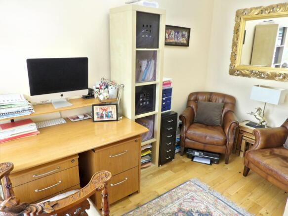 Photo 12