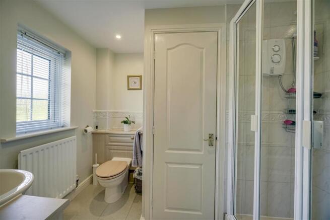 Ensuite.jpg