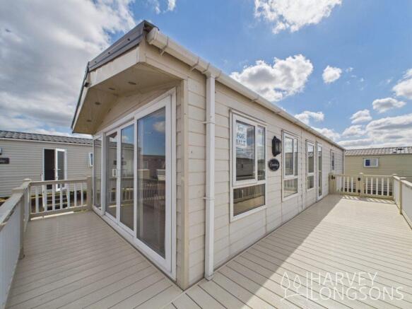 Delta Cambridge Exterior Decking Alberta Holiday P