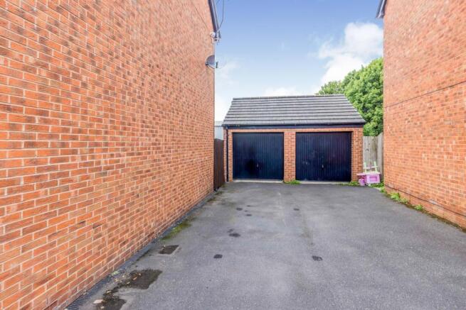 Garage/Parking