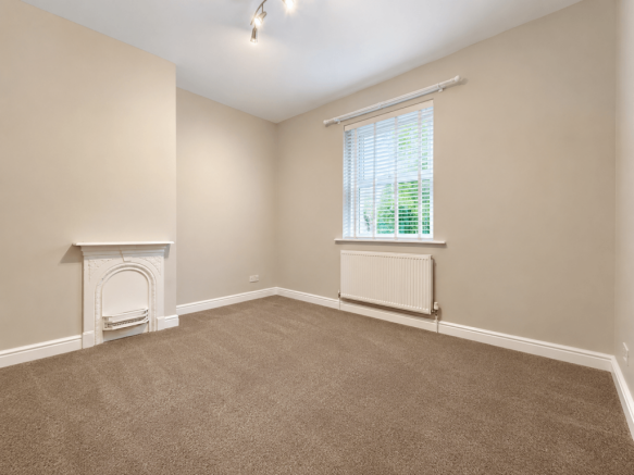 3 bed Terraced to rent Image 7