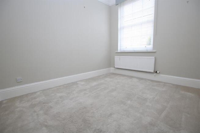Bedroom pic 2.JPG