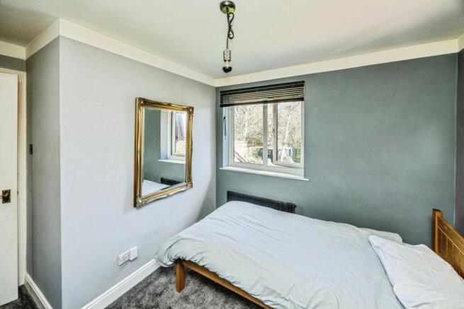 4 bed Detached for sale Image 10