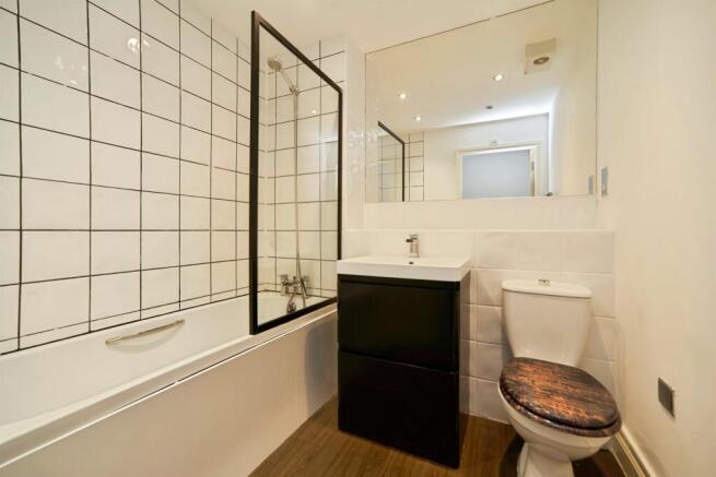 1 bed Flat for sale Image 9