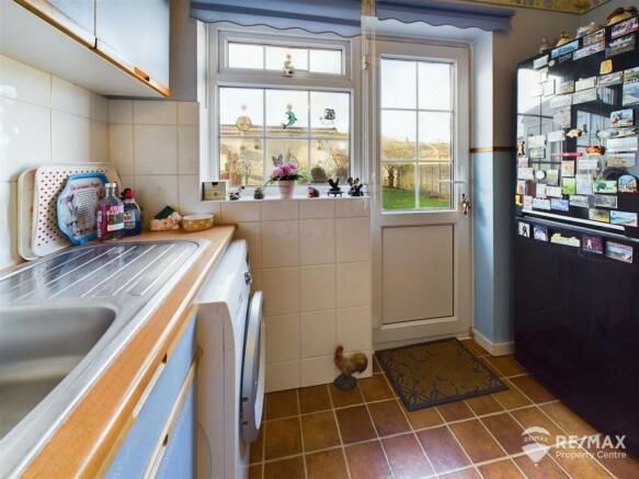 Kitchen (3).jpg