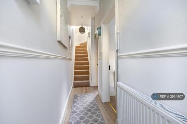 2 bed Terraced to rent Image 8