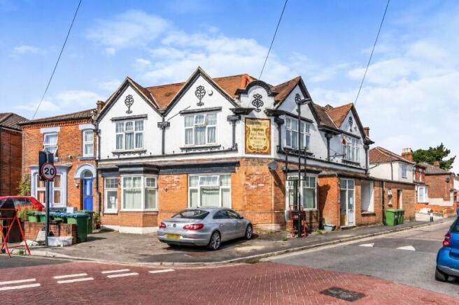 ONE BEDROOM FLAT ABERDEEN ROAD