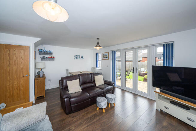 Wombourne Road, Swindon, Dudley photo 3