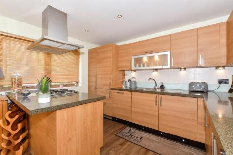 Braeburn Road, Crawley, West Sussex