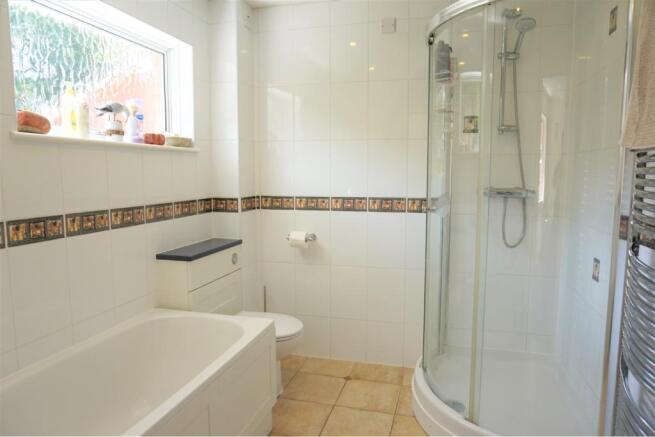 Master En-suite