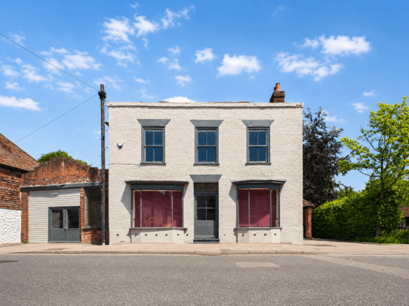 Fantastic Residential & Commercial Split Property