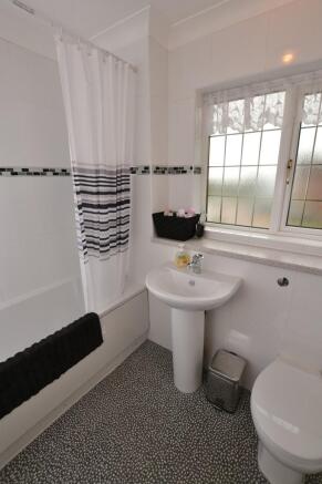 Main bathroom