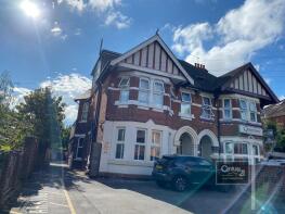 Flat 2, 32 Eaton Court, Hill Lane, Southampton SO15 5AY