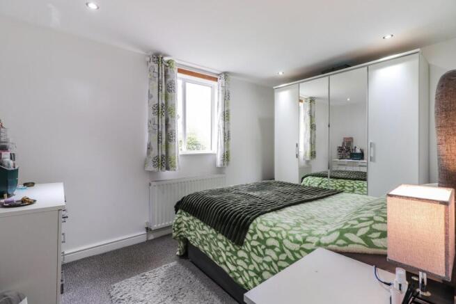 2 bed Cottage for sale Image 9