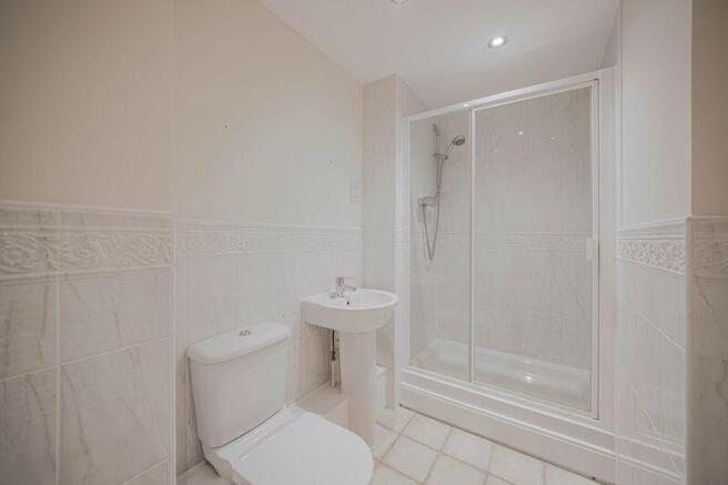 2 bed Apartment for sale Image 12
