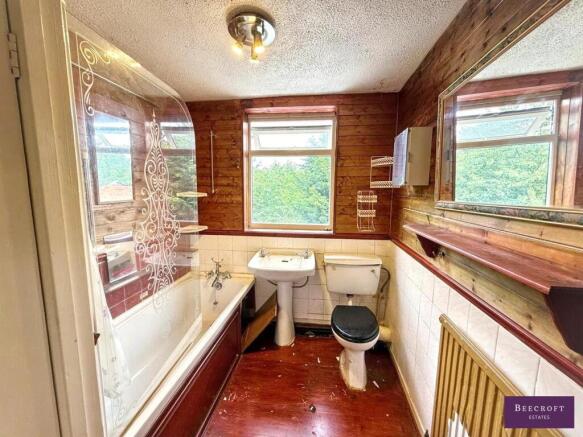 3 bed Terraced for sale Image 11