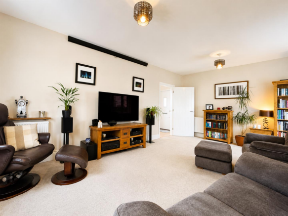 Lounge Towards Entrance Hall.png