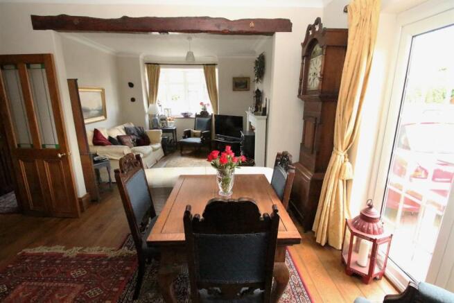 Lounge/Dining Room