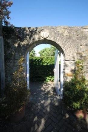 Photo 10