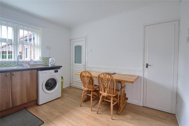 3 bed Semi-Detached for sale Image 9