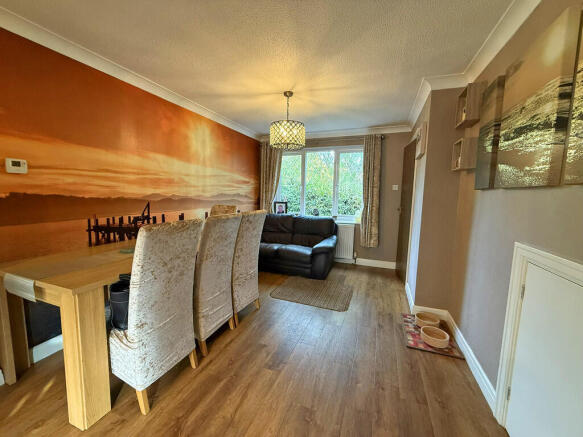 4 bed Detached for sale Image 6