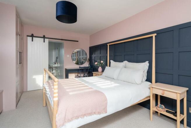8 Blackmore Way (1046 of 86).jpg