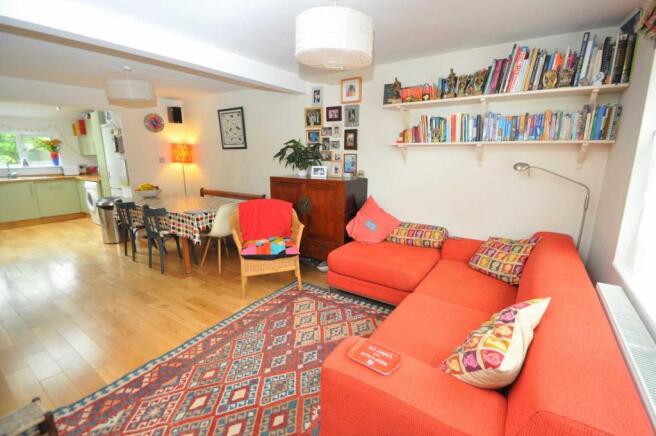Kitchen/dining area
