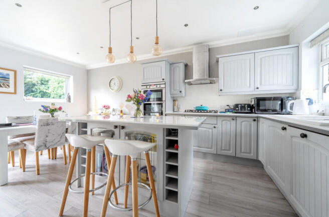 1342246-6-68a3135...