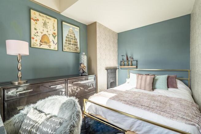 3 bed Town House for sale Image 8