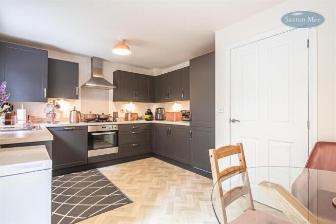 3 bed Town House for sale Image 5