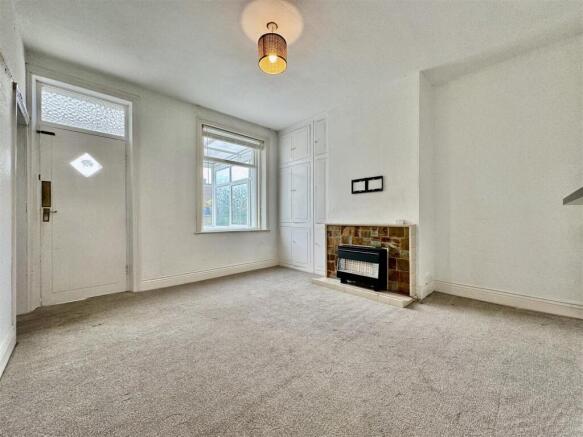 3 bed Terraced for sale Image 7