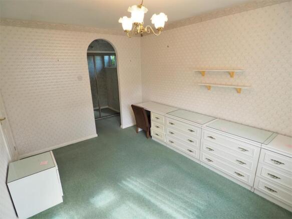 Master Bedroom Into Dressing Room 059