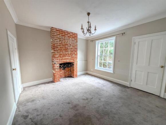Dining Room.jpg