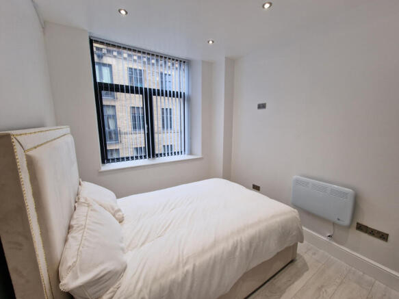 1 bed Apartment to rent Image 9