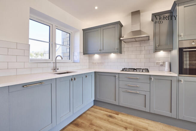 2 bed Semi-Detached for sale Image 7