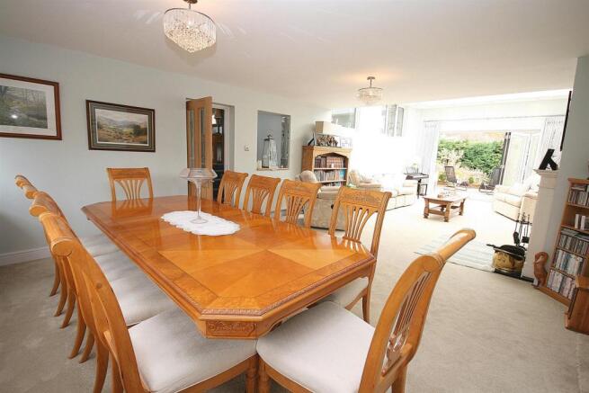 Dining Room to Sitting Room