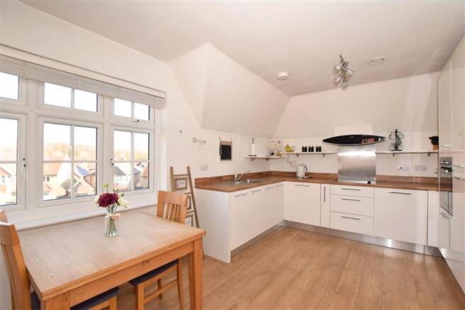 Lounge/Kitchen/ Dining Area