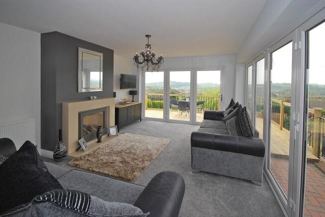 Lounge Area 