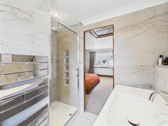 CAM05476G0-PR0028-STILL020.jpg