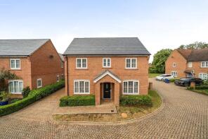 12, Ambrosden Court Close, Bicester OX25 2AR