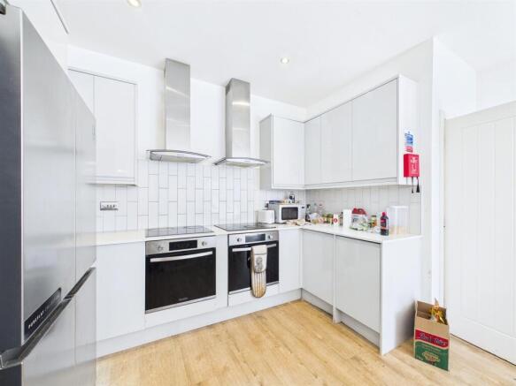 8-bedroom HMO for Auction, Filton (5).jpg