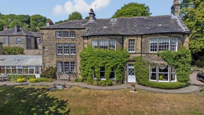 9 bed Detached for sale Image 8
