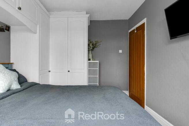 3 bed Semi-Detached for sale Image 12