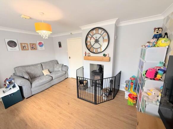 2 bed Semi-Detached for sale Image 8